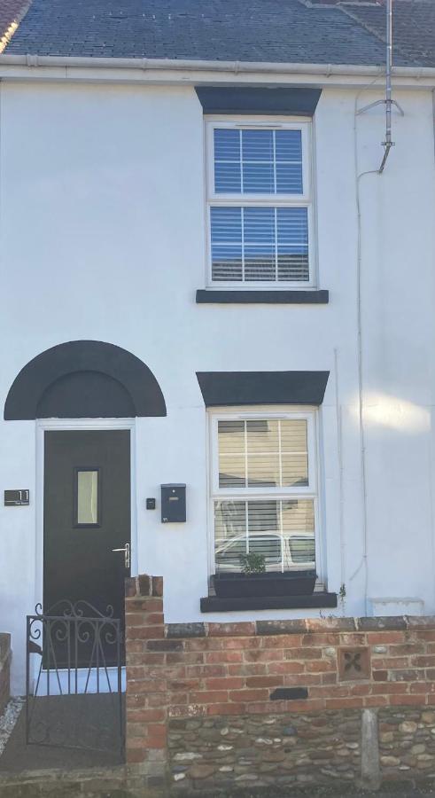 Pier Road Holiday home
